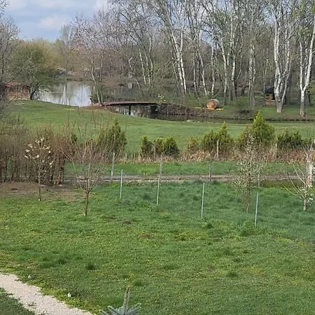 Apartmán Lake Holiday Sarkeresztes